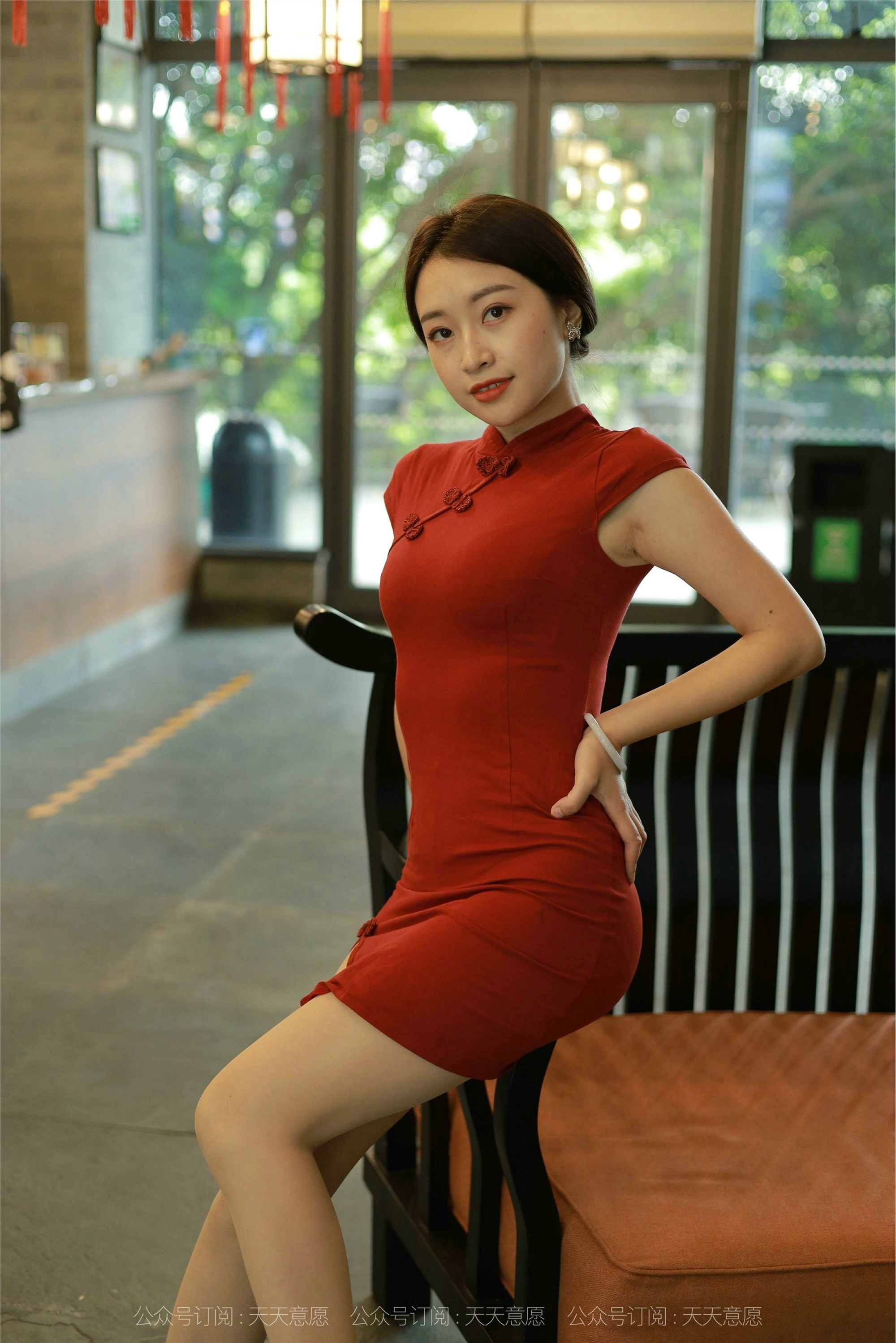 IESS异思趣向  2021.10.15 丝享家948：小婕《红色旗袍》